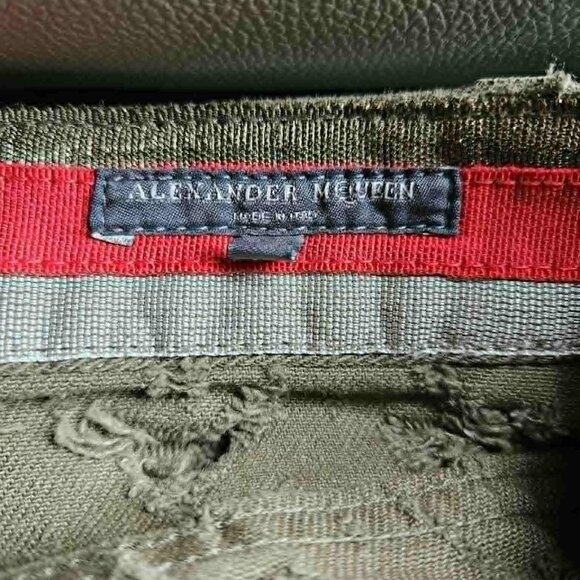 Alexander McQueen Jeans- New, No Tags - Picture 3 of 6